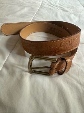 American Eagle Genuine Leather Tooled Floral Western Belt S Tan Brown